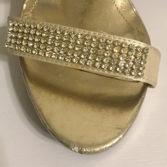 Gold and rhinestone heels - Picture 3 of 8